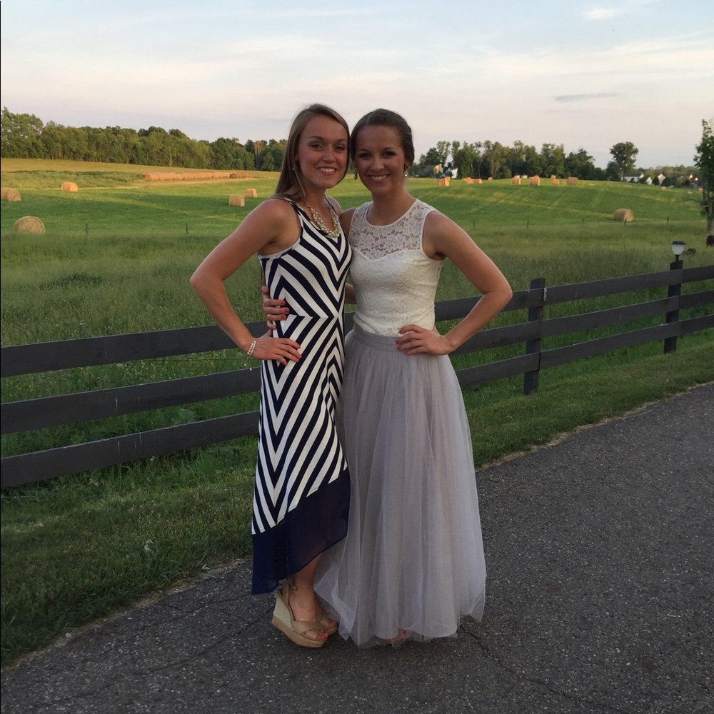 Express - Lace Ivory Tank